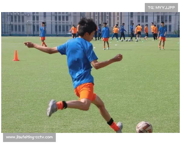 校园足球联赛扩军，中超俱乐部提供青训合作